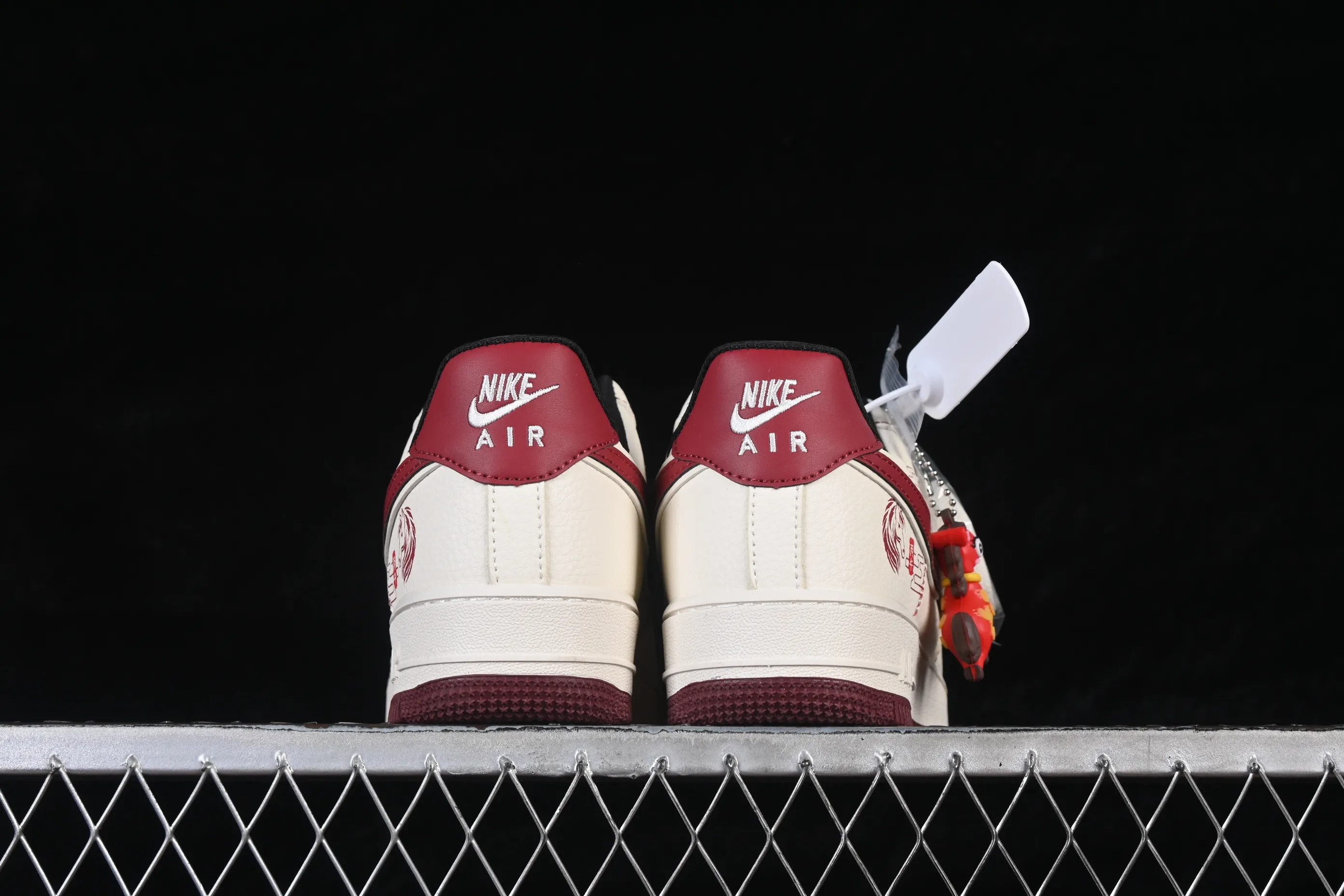 All categories Nk Air Force 1 Air Force series Nk Air Force 1 Low Air Force low-top Nike Air Force 1'07 Low Limited to the Year of the Horse, immediate success Air Force 1 low-top casual sneakers DN1688-823